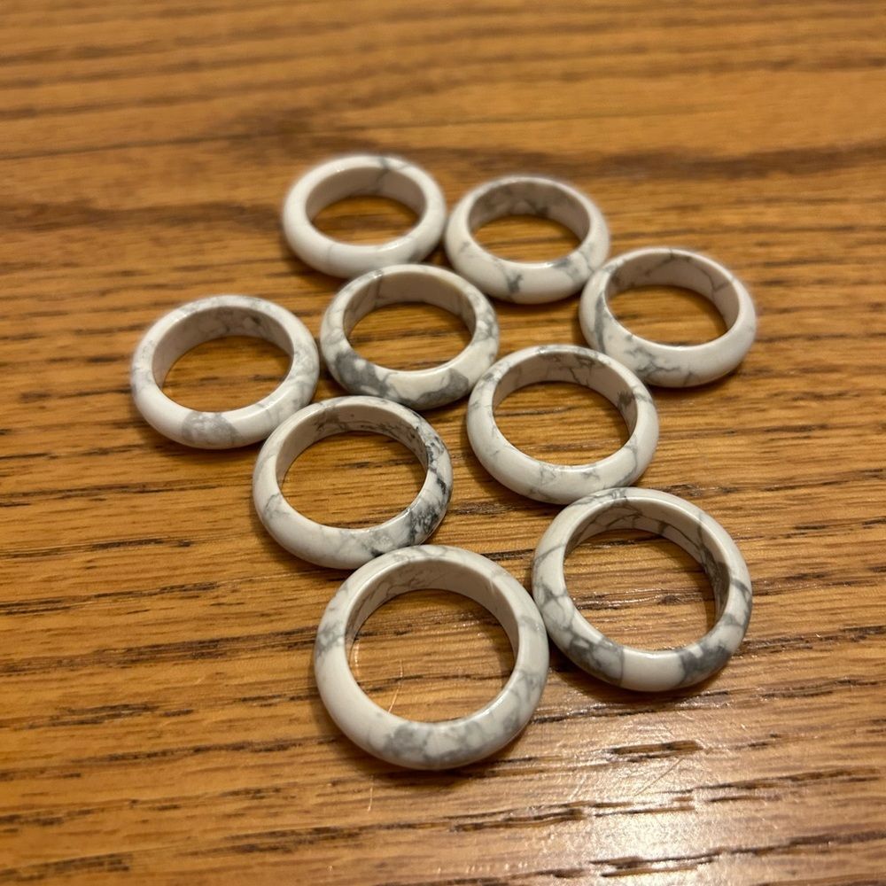 One Howlite White and Grey Marble Stone Band Ring